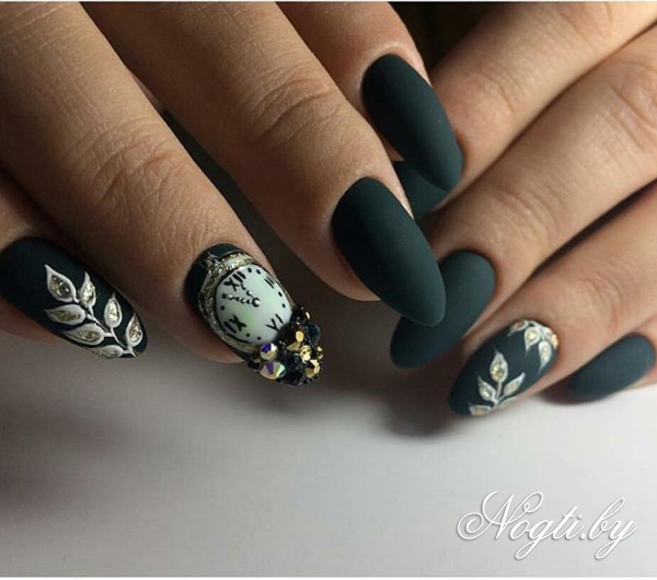 Фото маникюра #1498