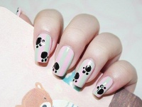 Маникюр на коротких ногтях (штамп "лапки")